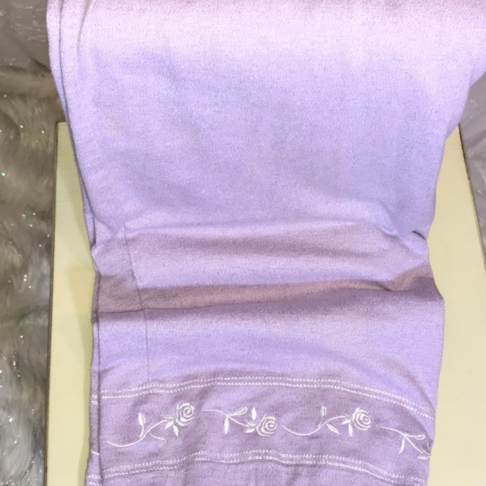 Lavender Capri pants 🎨
